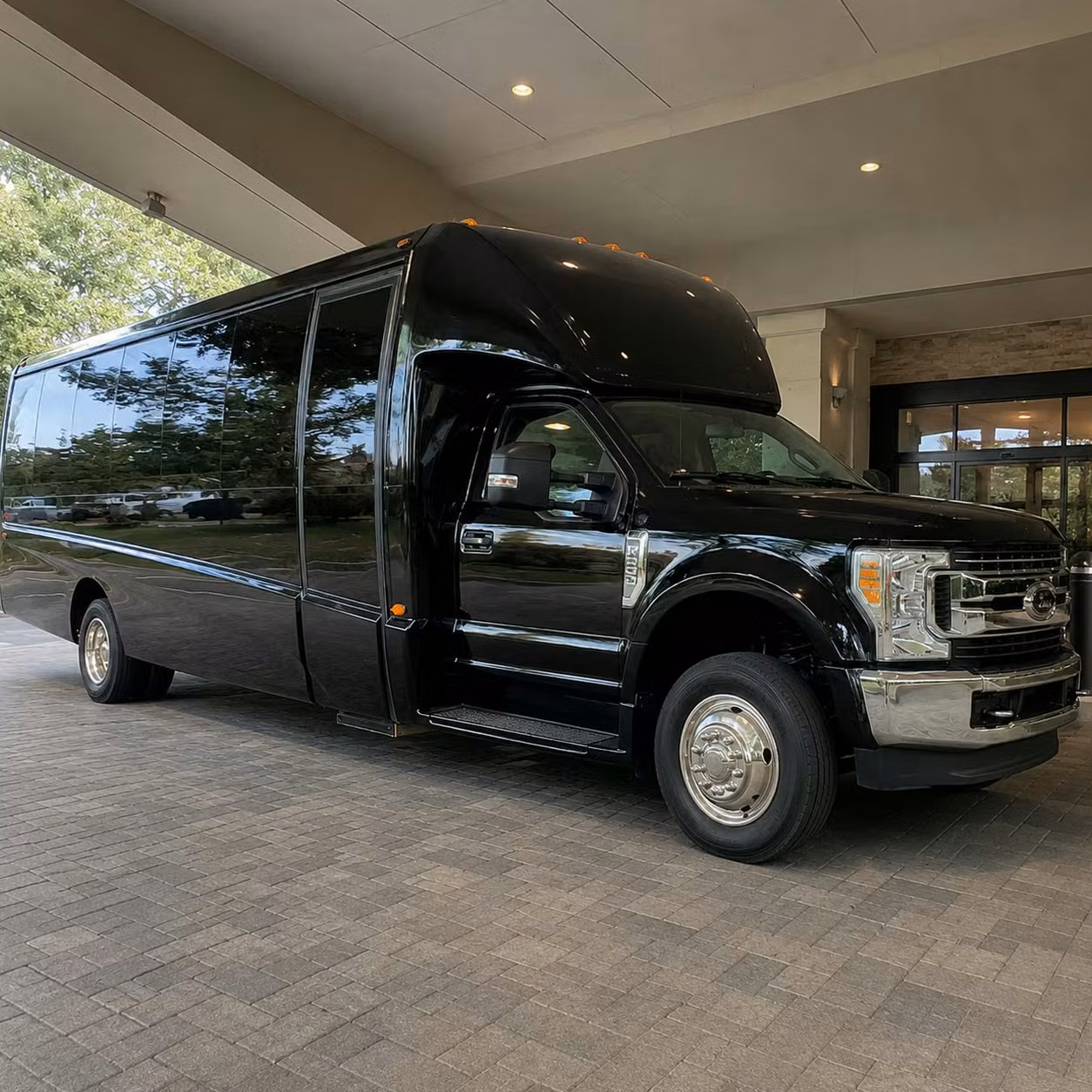 18 passenger minibus