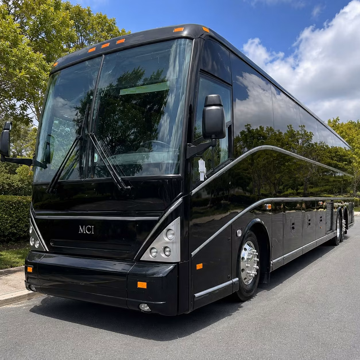 charter buses for murfreesboro college and university group transportation
