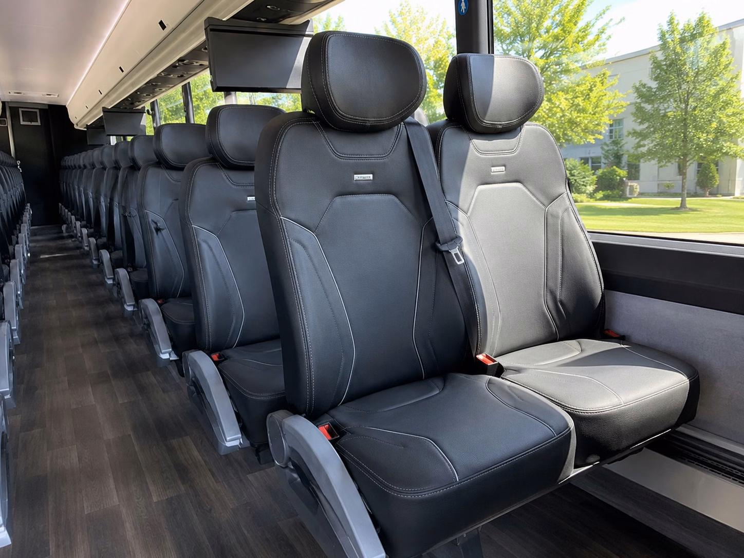 murfreesboro guest shuttle services between hotels and venues